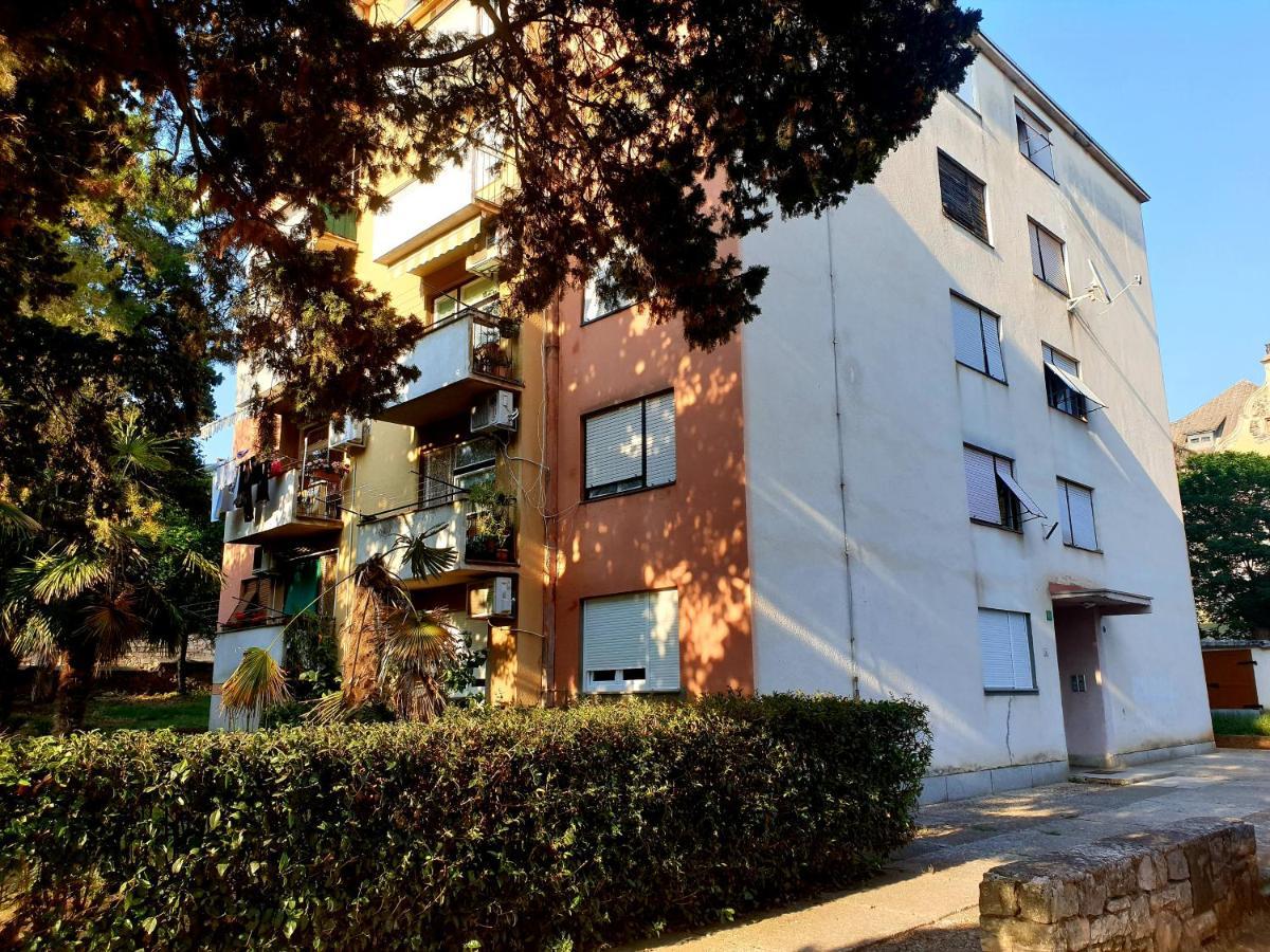 Apartment Mon Cheri-Located In A Quiet Neighbourhood Near Beaches Free Parking Pula Bagian luar foto